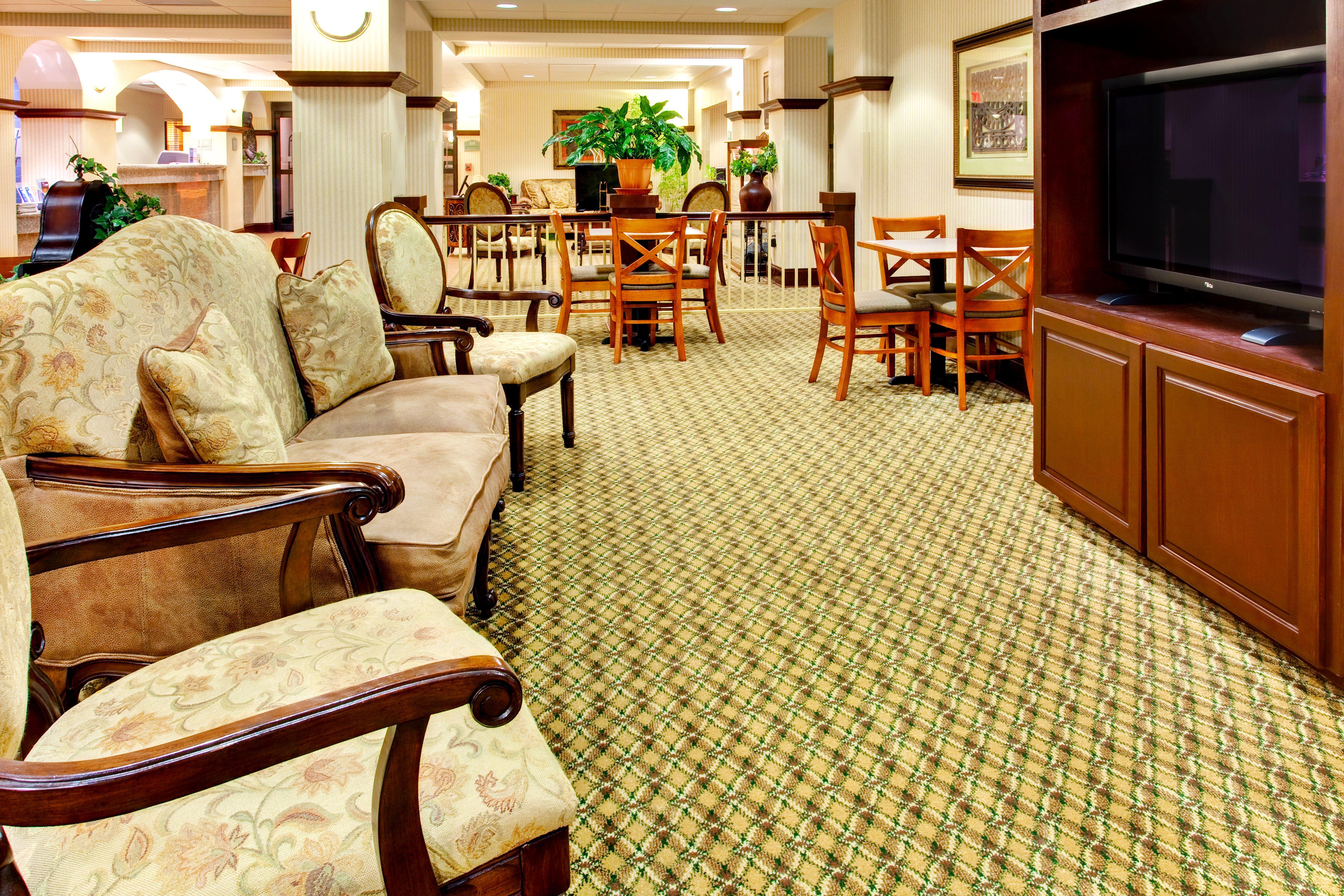Holiday Inn Express & Suites Greenwood Restoran gambar